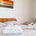 Antonio 3* Ачи Костелло