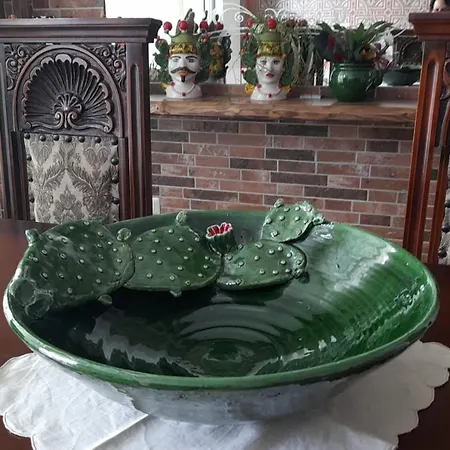 Antonio 3* Aci Castello